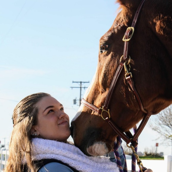Meet the Posher Other - Meet your Posher, Abbygayle